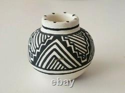 Miniture Native American Acoma Pottery