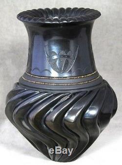 NANCY YOUNGBLOOD RUSS SANCHEZ Santa Clara 7 Black Swirl Ribbed Vase MASTERPIECE