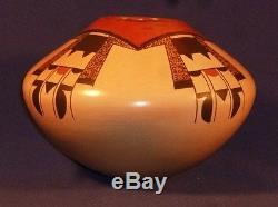 NO RESERVEGORGEOUS TRADITIONAL EAGLETAIL HOPI INDIAN POTTERY BY FAWN NAVASIE