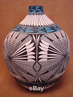 Native American Acoma Fine Line Fluted Pot Hand Painted by Corrine Chino