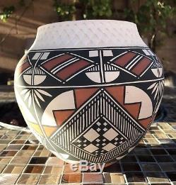 Native American Acoma Jar by Emil Chino