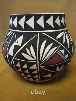 Native American Acoma Pot Hand Painted by Concho PT0080