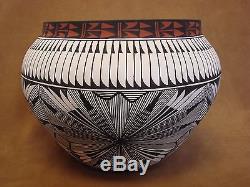 Native American Acoma Pottery Hand Painted Pot by Corrine Chino! Fine Line