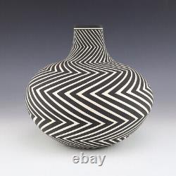 Native American Acoma Pottery Vase By Paula Estevan