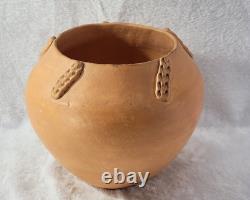 Native American Acoma corn cob Designed Pot Pottery