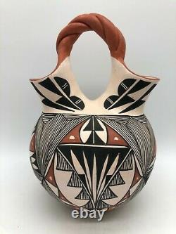 Native American Acoma pottery Wedding Vase Berlene Estevan