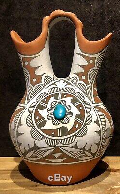 Native American Art-Jemez Pueblo Pottery-Wedding Vase-Mary Small 10 Tall