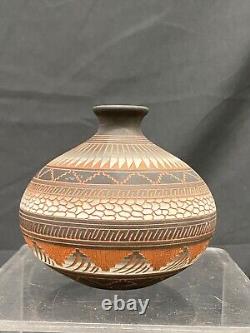 Native American Art Pottery-Navajo-Susie Charlie-Hand Etched and Painted Vase