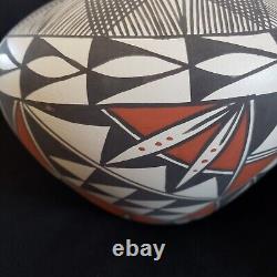 Native American Ceramic Handpainted Bowl Southwest Signed Pottery 5½ Tall READ