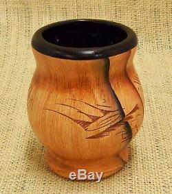 Native American Dwayne Blackhorse Handmade Wood Grain Finish Pottery Eagle Jar