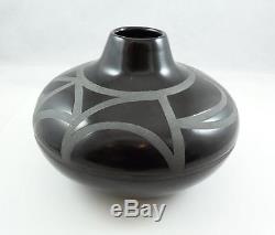 Native American Handmade Black Pottery Vase Signed GG 1989 S