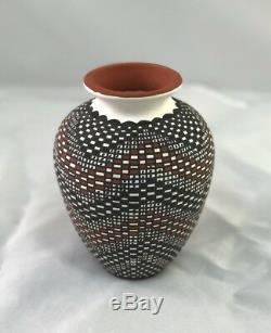 Native American Indian Acoma Eye Dazzler Traditional Pottery By Melissa Antonio