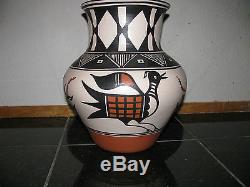 Native American Indian Santo Domingo Pueblo Pottery
