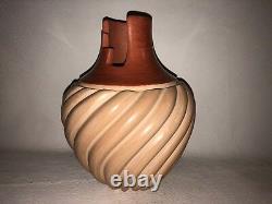 Native American Jemez Pottery vase Emma Yepa