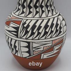 Native American Jemez Pueblo Pottery Vase by T. Tafoya Signed
