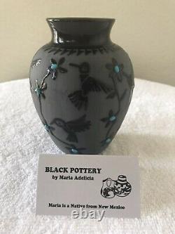 Native American NM Black Pottery Hand Made Painted Signed Artist Maria Adelicia