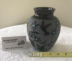 Native American NM Black Pottery Hand Made Painted Signed Artist Maria Adelicia