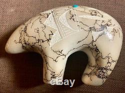 Native American Navajo Horse Hair Pottery Etched Bear By M Vail Extremely Rare