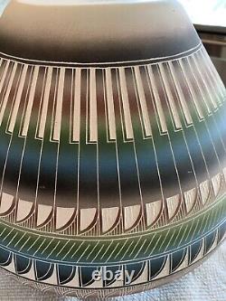 Native American Navajo Pottery Signed/Dated
