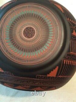 Native American Navajo Style Hand Etched Pottery Water Vase Seed Jar Large