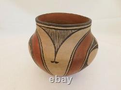 Native American Pot Vase 6 Tall Navajo Pottery Great Design