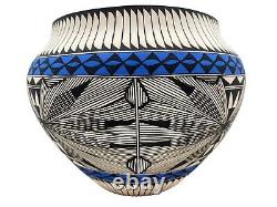 Native American Pottery Acoma Hand Painted Southwest Home Decor Vase Chino