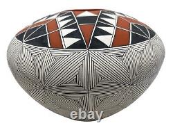 Native American Pottery Acoma Handmade Fine Line Hand Painted Vase D Malie