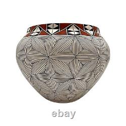 Native American Pottery Acoma Handmade Fine Line Work Beautiful Vase D Malie