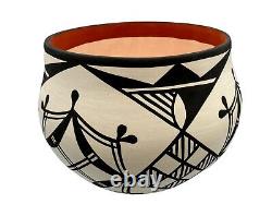 Native American Pottery Acoma Handmade Southwest Home Decor Vase David Antonio