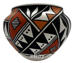 Native American Pottery Acoma Handmade Stunning Work Beautiful Vase Enoch Joe