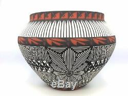 Native American Pottery Acoma Handmade Stunning Work Signed Stunning Large