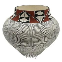 Native American Pottery Acoma Handmade Stunning Work Vase Fine Line D Malie