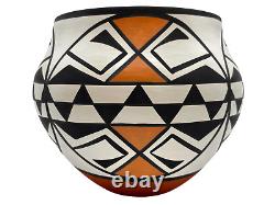 Native American Pottery Acoma Handmade Work Beautiful Vase David Antonio