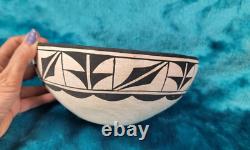 Native American Pottery Acoma Vintage Black on White Bowl