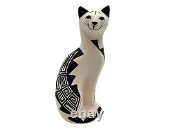 Native American Pottery Cat Sculpture Handmade Acoma Indian Vase Shirley Chino