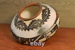 Native American Pottery Hand Coiled Laguna Pueblo Replica Jar