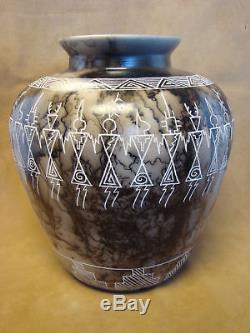 Native American Pottery Hand Etched Vase by Gary Yellow Corn! Acoma Pueblo