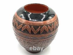 Native American Pottery Handmade Navajo Indian Signed Beautiful Native Artwork