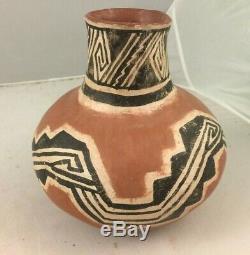 Native American Pre-historic Ansazi Gila Pottery Vase