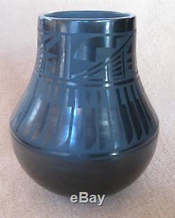 Native American San Ildefonso Black Pottery Jar by Florence Naranjo, 1986