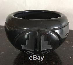 Native American Santa Clara Carved Blackware Pot by Reycita Cosen