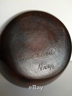 Native American Signed Susie W. Crank Navajo Pottery Authentic Vintage 8x 61/2