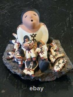 Native American Storyteller Woman & Children Ceramic Pottery Sculpture SIGNED