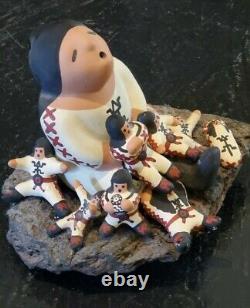 Native American Storyteller Woman & Children Ceramic Pottery Sculpture SIGNED