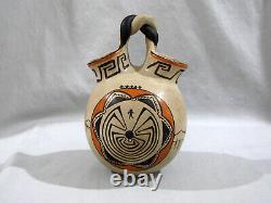 Native American Tohono O'odham Wedding Vase Angea Man In A Maze