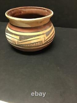 Native american pottery bowl 4 Deep 5.25 Wide Beautiful Peace Pre 1960s