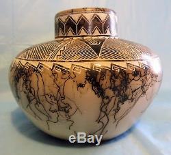 Navajo American Indian Etched Horsehair Pottery Healing Hand Signed Patt Yazzie