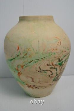 Nemadji Pottery U. S. A. Hand Made Swirled Native American Style Pottery Vase 13
