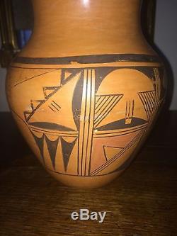 OLD Native American Hopi  Pottery, Signed. Beautiful