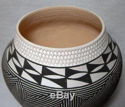 P. S. Garcia Native American Acoma hand coiled pottery 4 3/4 high